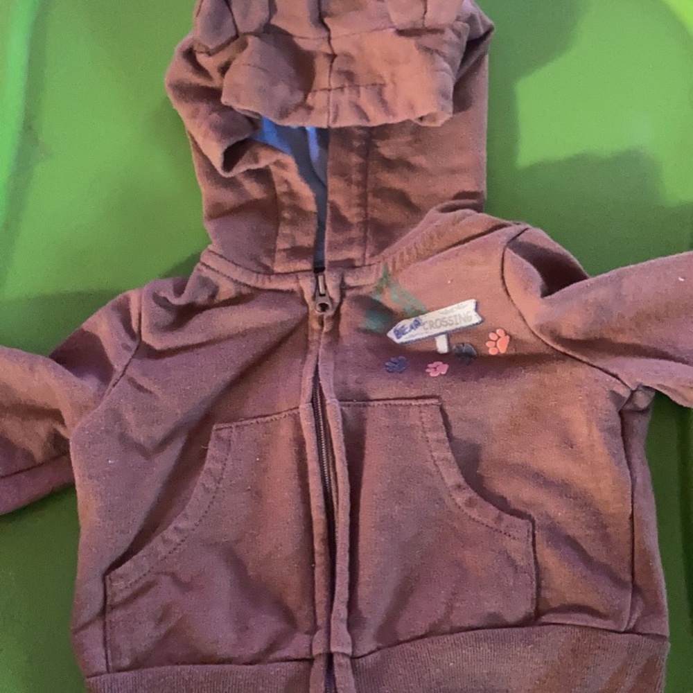 “Bear crossing” boys hoodie